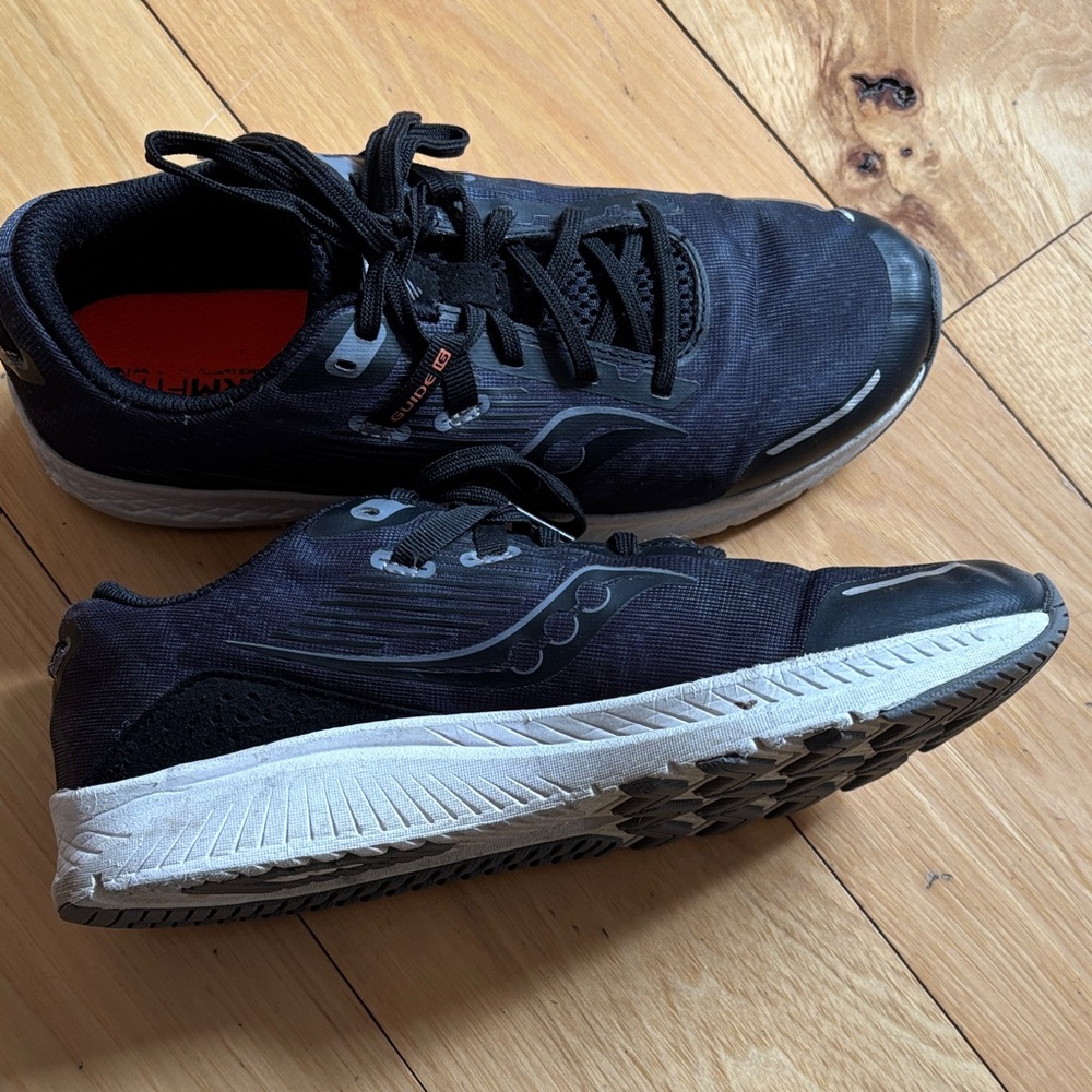 Saucony Kids Black Sneakers big kids 6